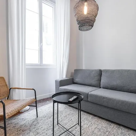 Charming 2 Bdr Old Town * Νίκαια