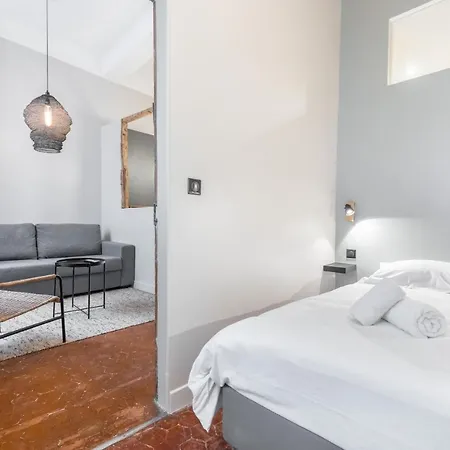 Charming 2 Bdr Old Town * Νίκαια